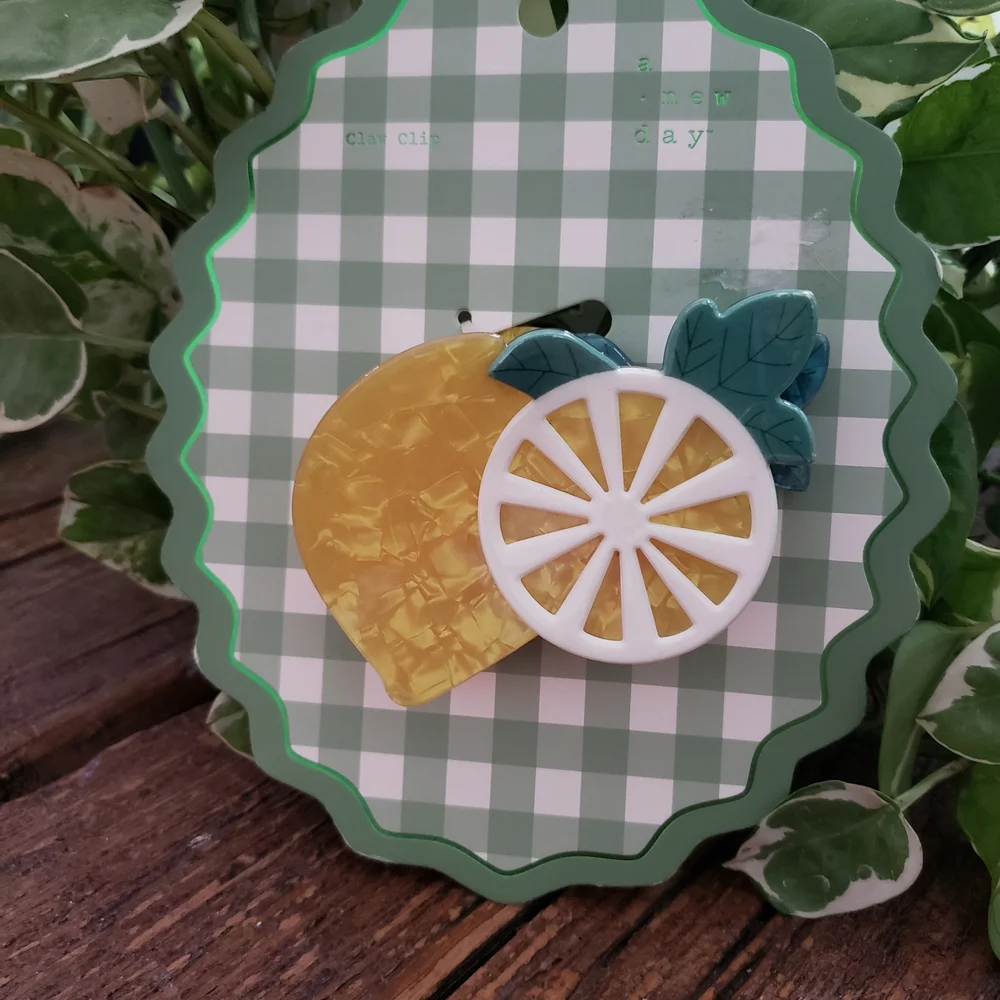 A New Day Lemon Hair Claw - Picture 2 of 3